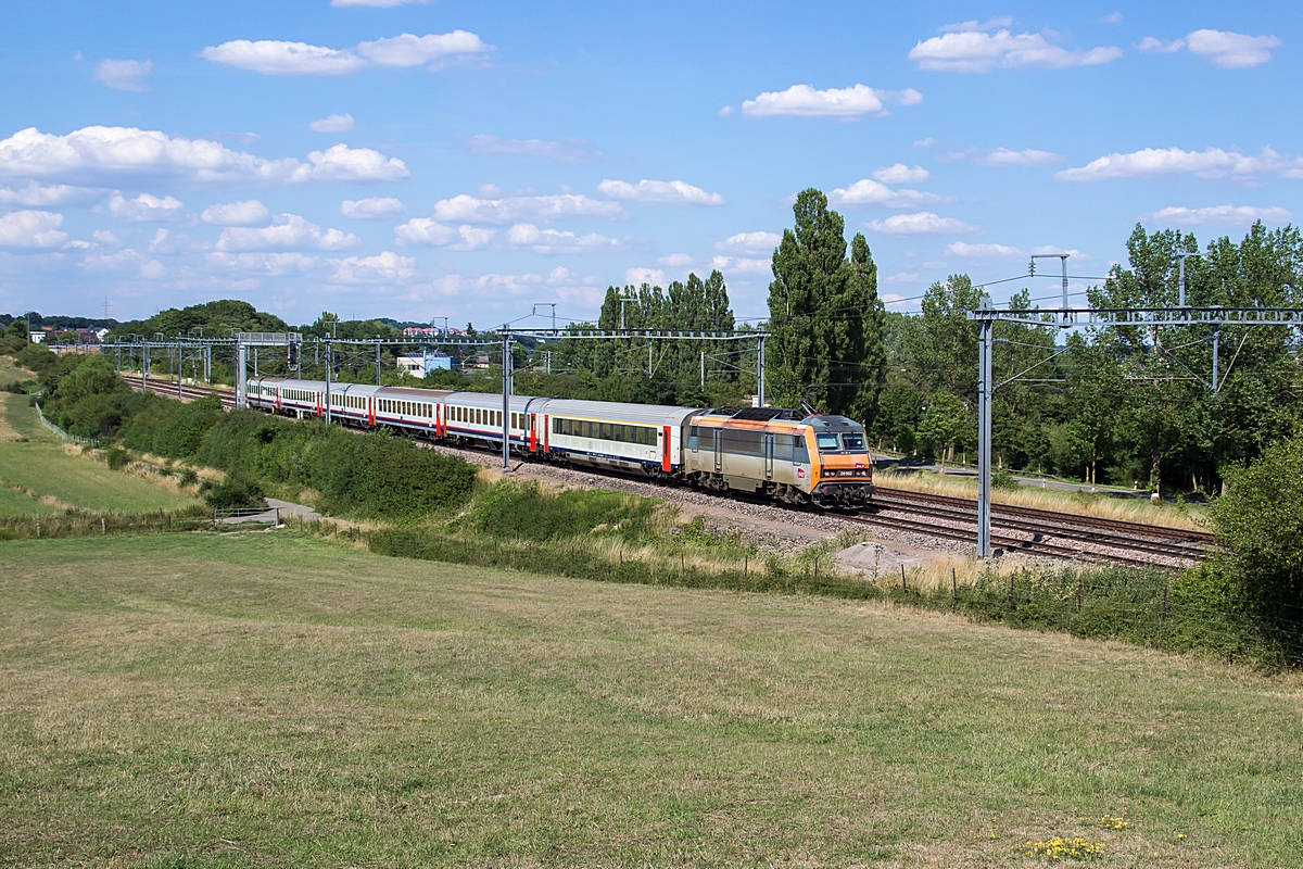  (20150801-162522_SNCF 26162_Fentange_Exp 97 Iris_Bruxelles Midi - Basel SBB_a.jpg)