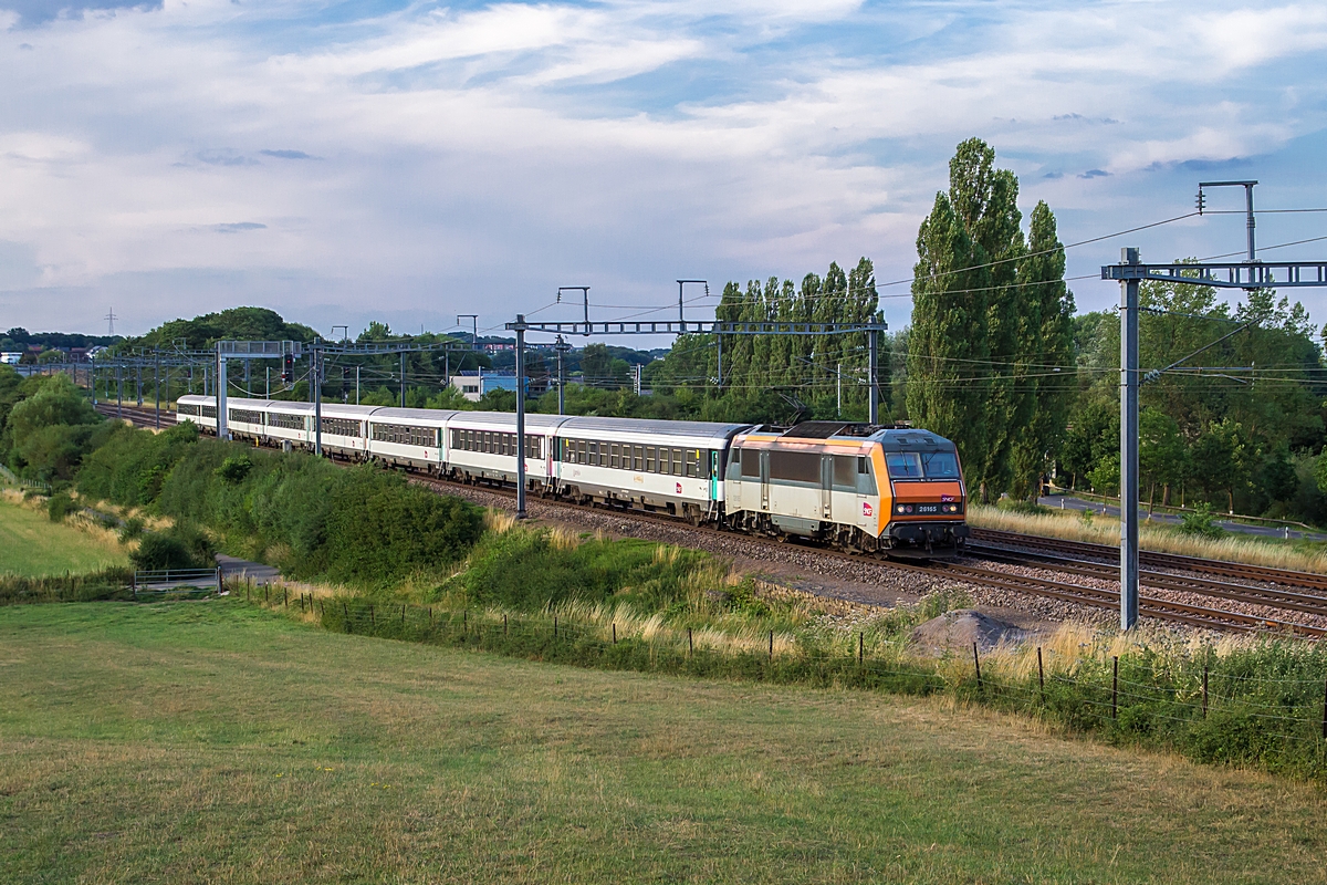  (20150801-194210_SNCF 26165_Fentange_TNC 4251 Lorazur_Luxembourg-Nice_a.jpg)