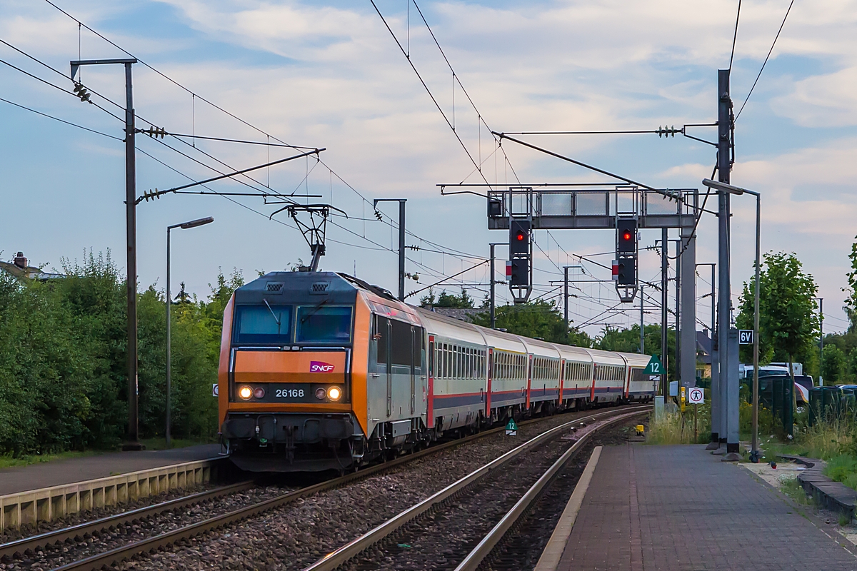  (20150801-200852_SNCF 26168_Berchem_Exp 96 Iris_Basel SBB - Bruxelles Midi_a.jpg)