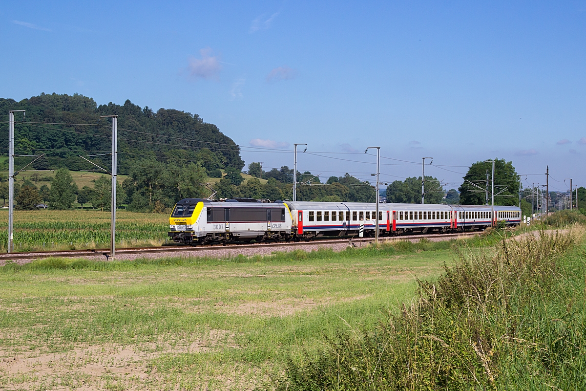  (20160807-103238_CFL 3007_zw Rollingen und Lintgen_IC 108_Liers-Luxembourg_b1.jpg)