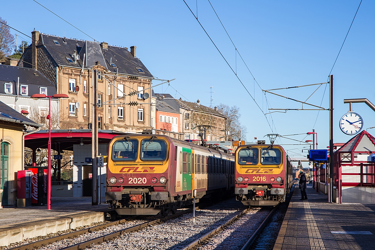  (20221216-101313_Dudelange-Usines_CFL 2020_RB 6110_Bettembourg-Volmerange - CFL 2016_RB 6160_Volmerange-Bettembourg_m.jpg)