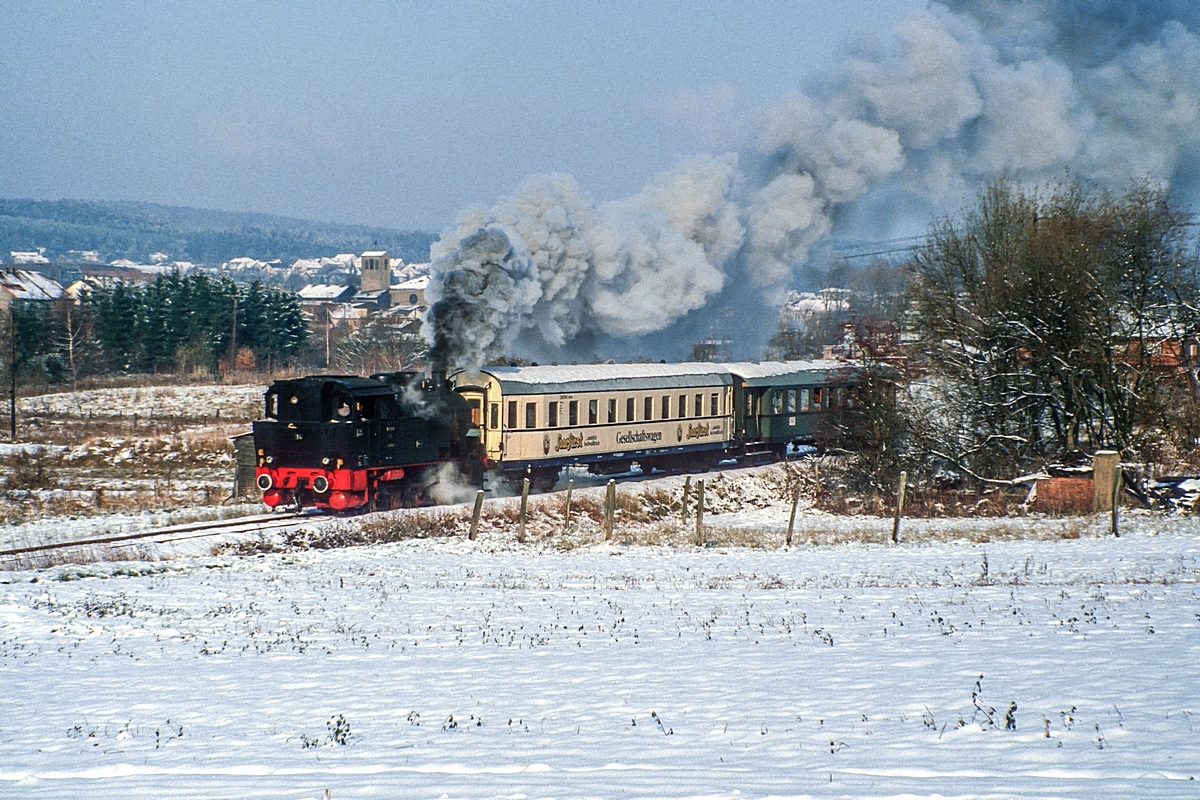  (19851124_37-15_Saarberg 34_zw Merzig Ost und Brotdorf_b.jpg)