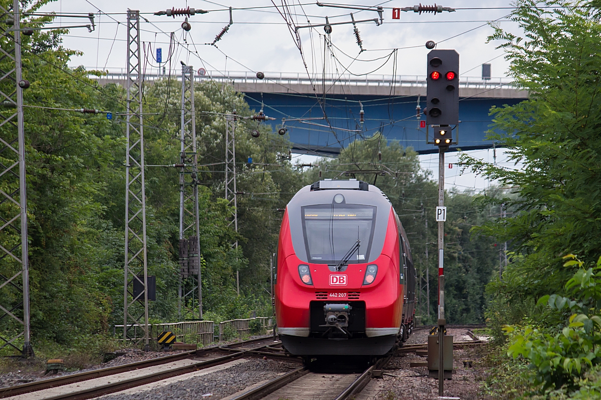  (20140817-110206_442 207_Perl_RB 12277_Perl-Trier Hbf_b.jpg)