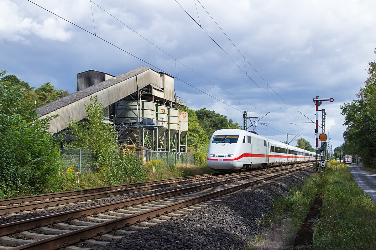  (20150906-120812_Forchheim_ICE 297_Berlin Gesundbrunnen - Interlaken Ost_b.jpg)