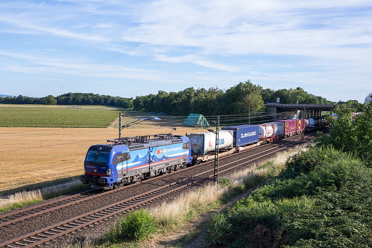  (20220712-184221_193 527_zw Ladenburg und Lützelsachen_DGS 48510_Basel Bad Bf - Aachen-Gemmenich_b1.jpg)