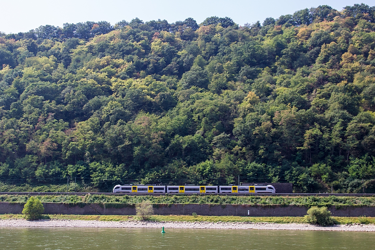  (20180817-123158_460_zw Bacharach und Oberwesel_RB 25372_Bingen-Oberwesel_a.jpg)