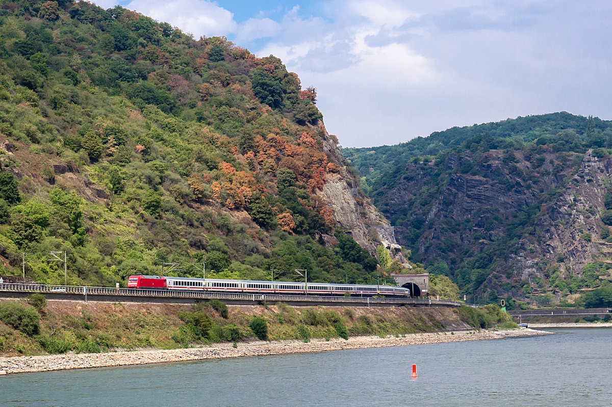  (20180817-142728_101 025_zw St Goar und Oberwesel_IC 1911_Dortmund-Stuttgart_a.jpg)