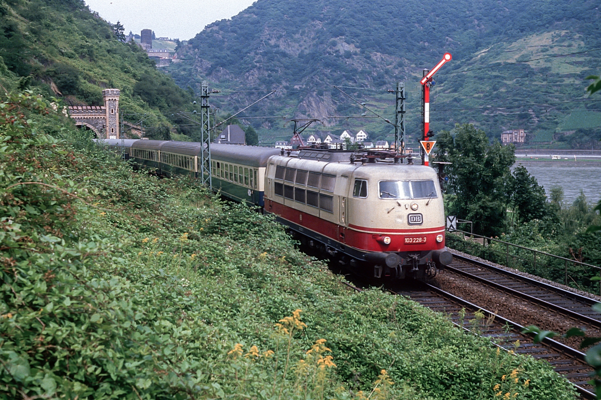  (19840818_34-30_103 228_St Goar_b.jpg)