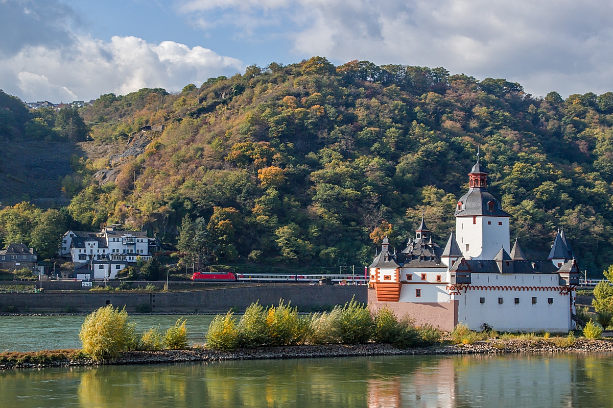  (20201019-122228_101_zw Oberwesel und Bacharach_EC 9_Hamburg-Altona - Zürich HB_b.jpg)