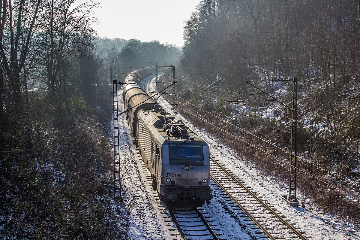  (20160120-121430_Akiem 37006_Saarbrücken_DGS 43499_Dunkerque - Gliwice (Polen) beladen mit Coils_b.jpg)