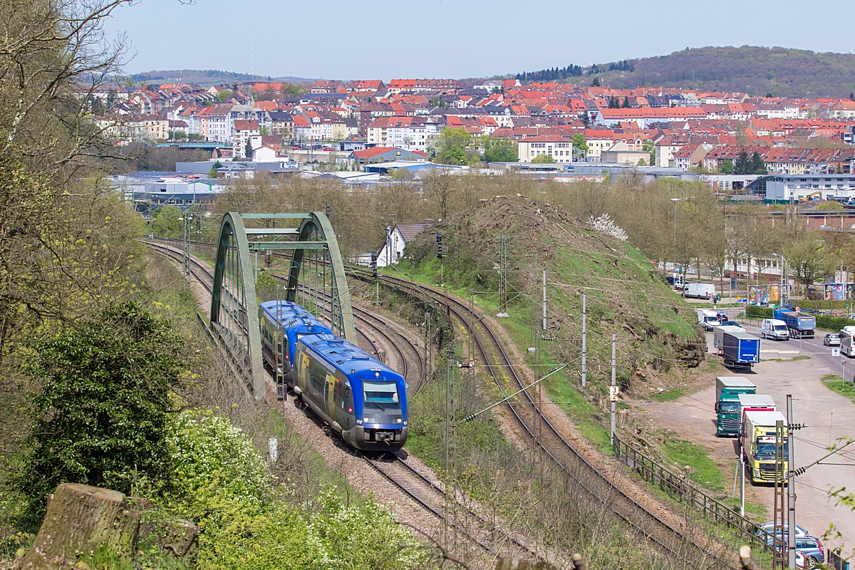  (20160421-142328_SNCF 73918-73913_Saarbrücken_RE 88924_SSH-Forbach_b.jpg)