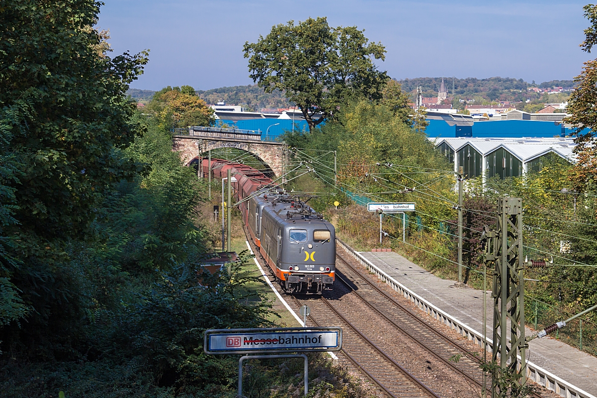  (20181008-135304_Hectorrail 162-005 151 133_162-001 151 013_SB-Messebahnhof_DGS 69356_SFH - Oberhausen West Orm_a2.jpg)