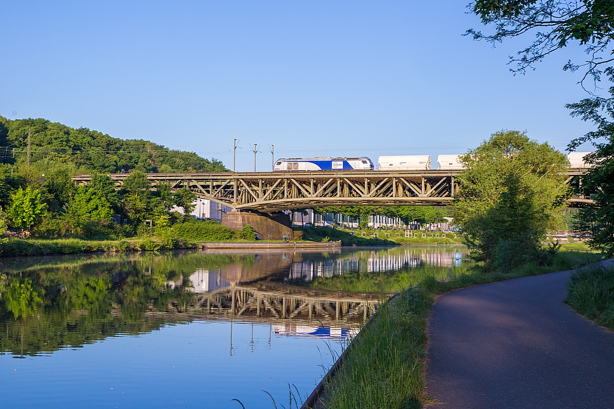  (20220511-071037_Europorte 4003_Saarbrücken_DGS 48272_SDLH - Dugny-sur-Meuse_a2.jpg)