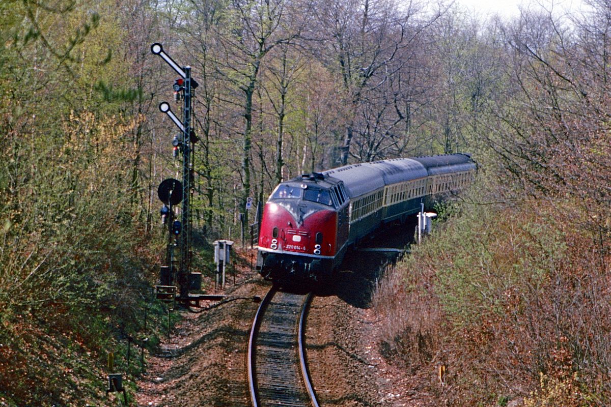  (34-01_19840428_220 014_Malente_E 3171_Kiel-Lüneburg.jpg)