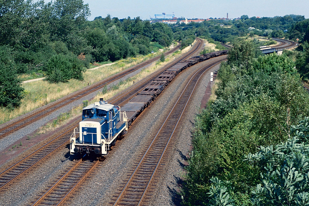  (51-30_19890814_360 367_zw Kiel Hbf und Meimersdorf_Üg 69146.jpg)