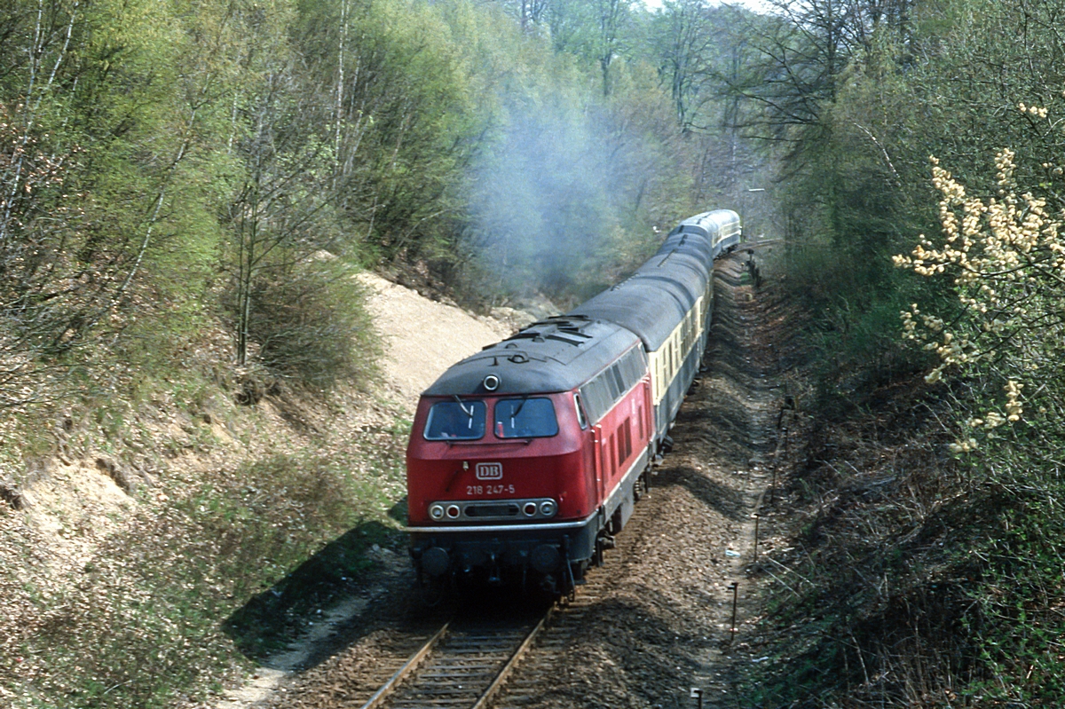  (19840428-33-50_218 247_zw Malente und Plön_E 3168_Lüneburg-Kiel_a.jpg)