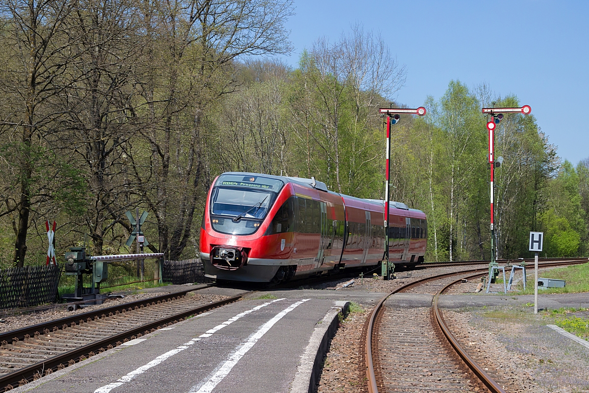  (20160507-144856_643 532_Schopp_RB 12821_Kaiserslautern - Pirmasens Hbf_am.jpg)