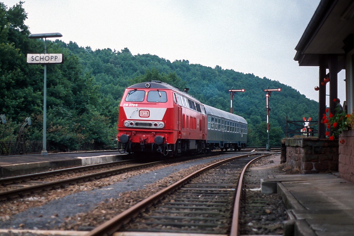  (19880917_49-10_218 370_Schopp_E 3568_SKL - Pirmasens Hbf_a.jpg)