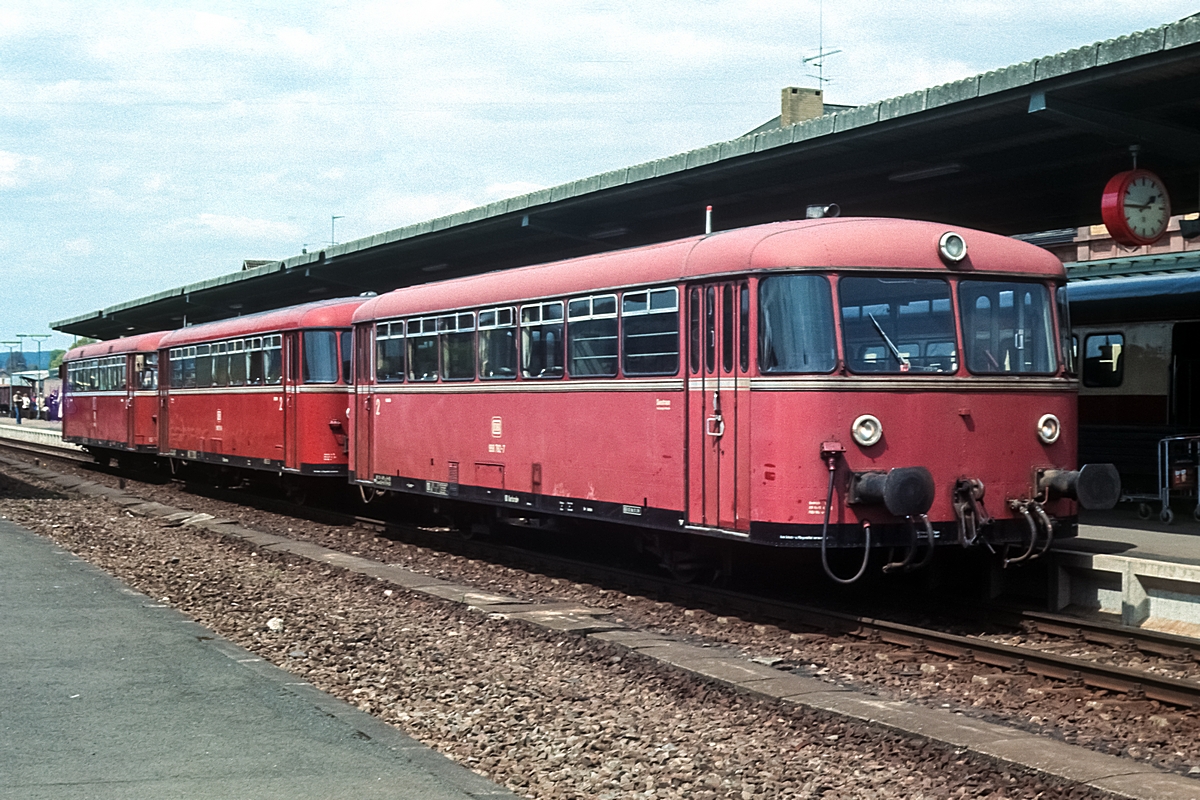  (19820502_13-34_998 782-998 216-798 504_Zweibrücken_N 4470_Landau-Zweibrücken_b.jpg)