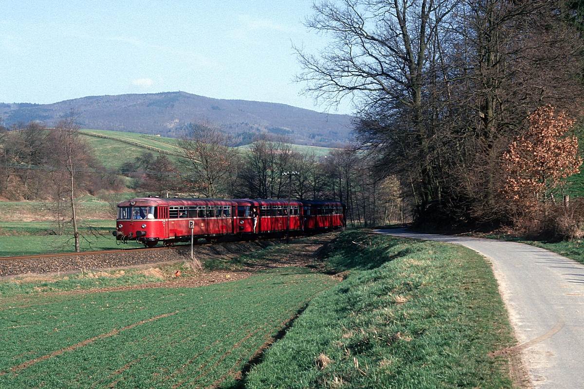  (19850403_36-12_998-998-798_zw Zotzenbach und Rimbach_N 5029_Weinheim-Fürth_b.jpg)